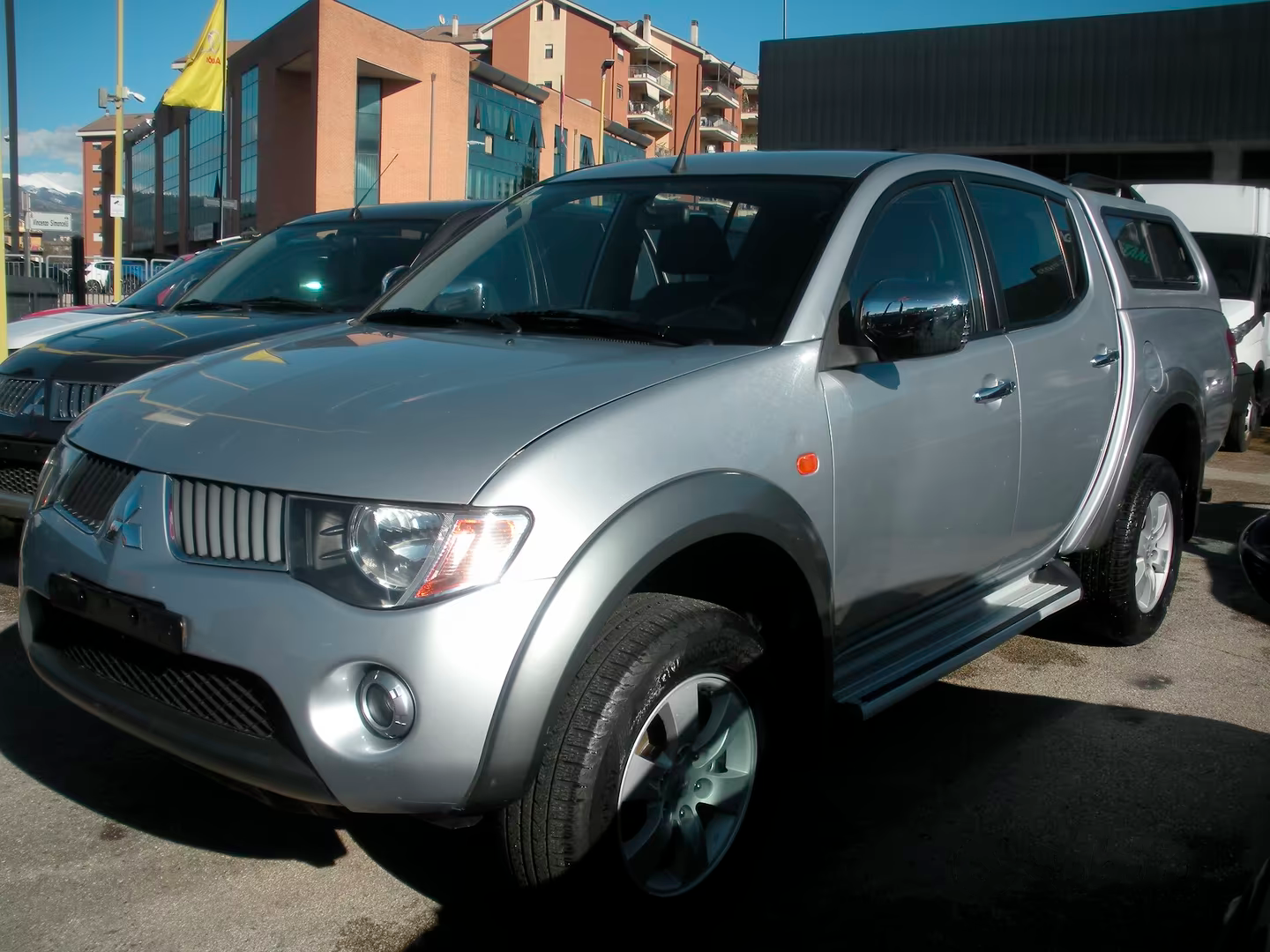 Pick-up Mitsubishi L200 Intense 2.5 DI-D 136CV Manuale Usato Frosinone – 142.000 km – 2011