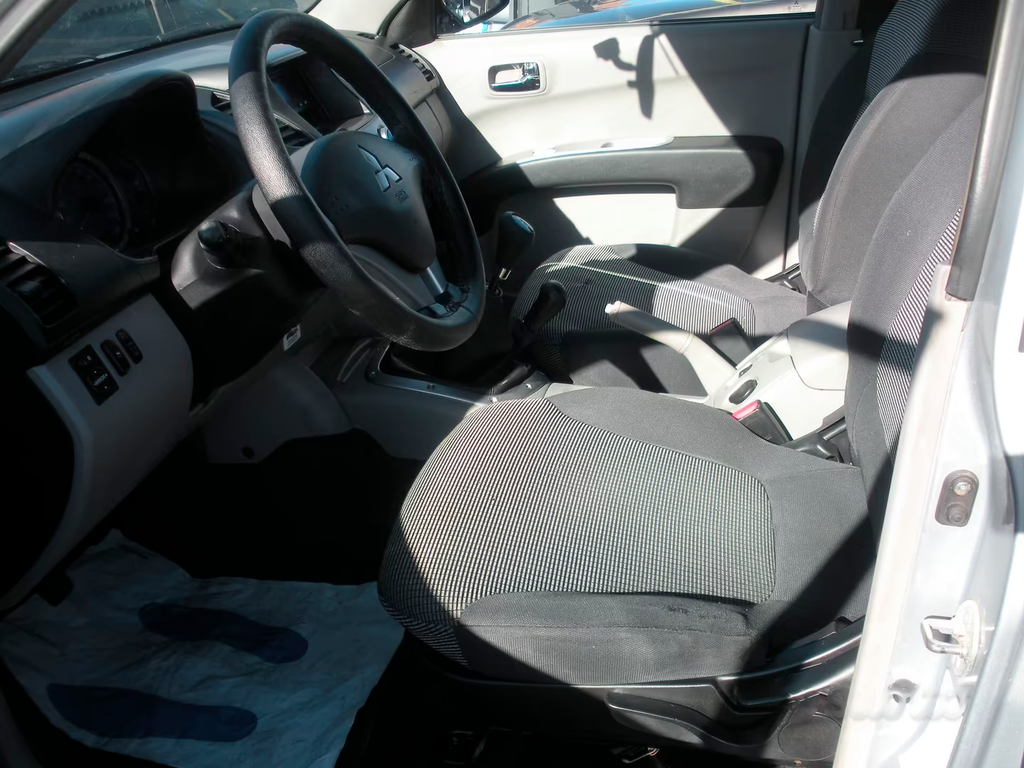 Pick-up Mitsubishi L200 Intense 2.5 DI-D 136CV Manuale Usato Frosinone – 142.000 km – 2011