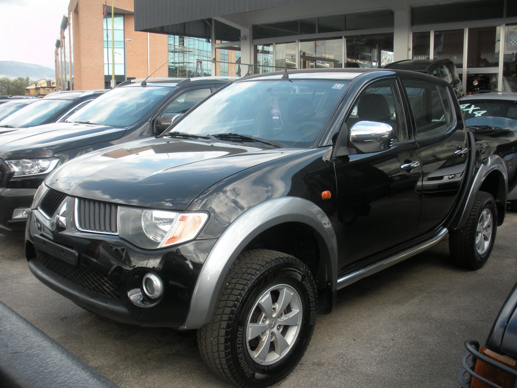 Pick-up Mitsubishi L200 Intense 2.5 DI-D 136CV  Usato Frosinone – 160.000 km – 2011