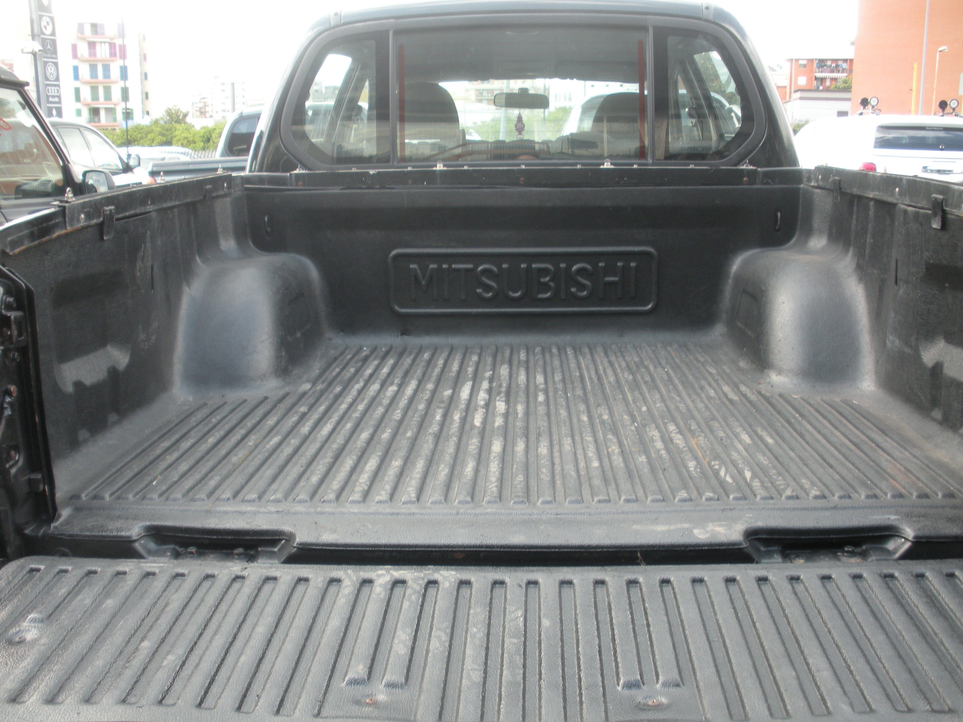 Pick-up Mitsubishi L200 Intense 2.5 DI-D 136CV  Usato Frosinone – 160.000 km – 2011