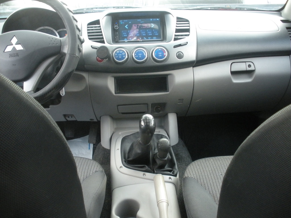 Pick-up Mitsubishi L200 Intense 2.5 DI-D 136CV  Usato Frosinone – 160.000 km – 2011