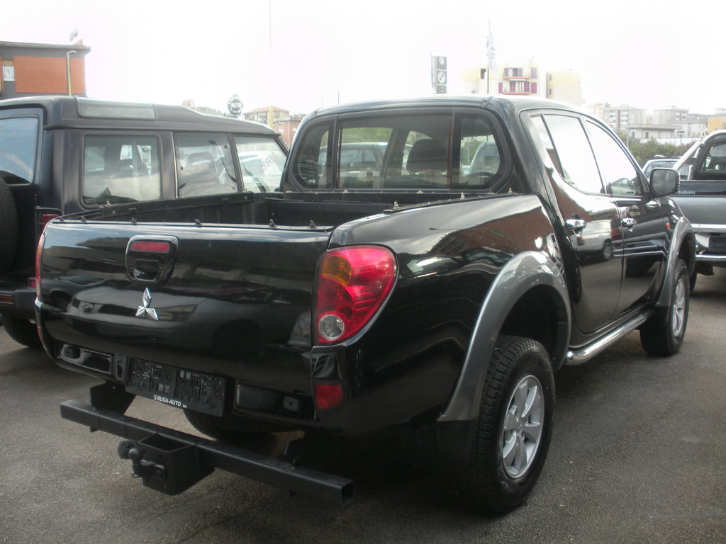 Pick-up Mitsubishi L200 Intense 2.5 DI-D 136CV  Usato Frosinone – 160.000 km – 2011