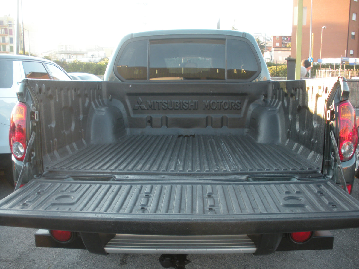 Pick-up Mitsubishi L200 Intense 2.5 DI-D 136CV Usato Frosinone – 125.000 km – 2013
