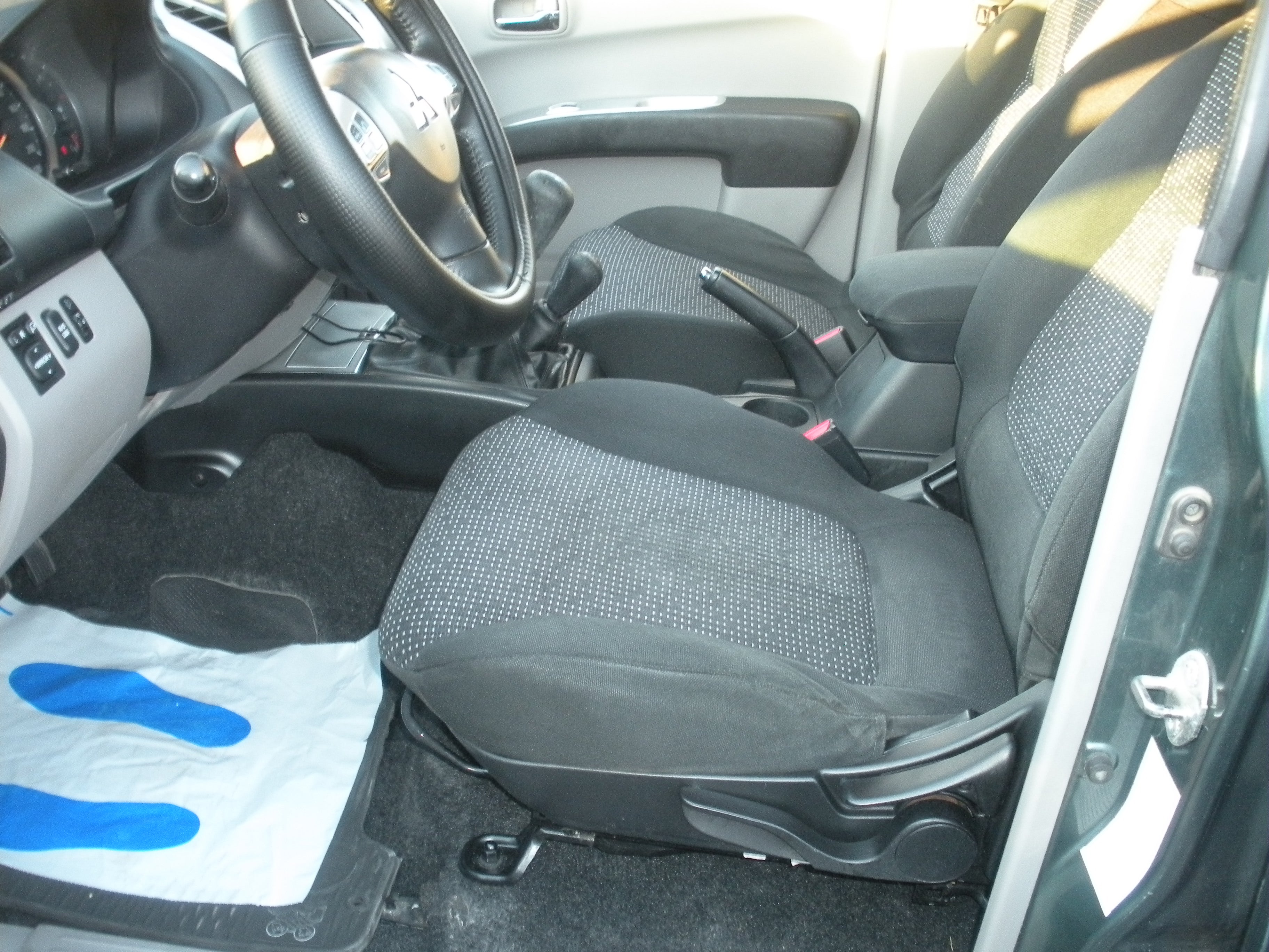 Pick-up Mitsubishi L200 Intense 2.5 DI-D 136CV Usato Frosinone – 125.000 km – 2013