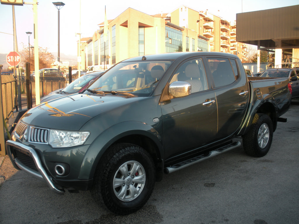 Pick-up Mitsubishi L200 Intense 2.5 DI-D 136CV Usato Frosinone – 125.000 km – 2013
