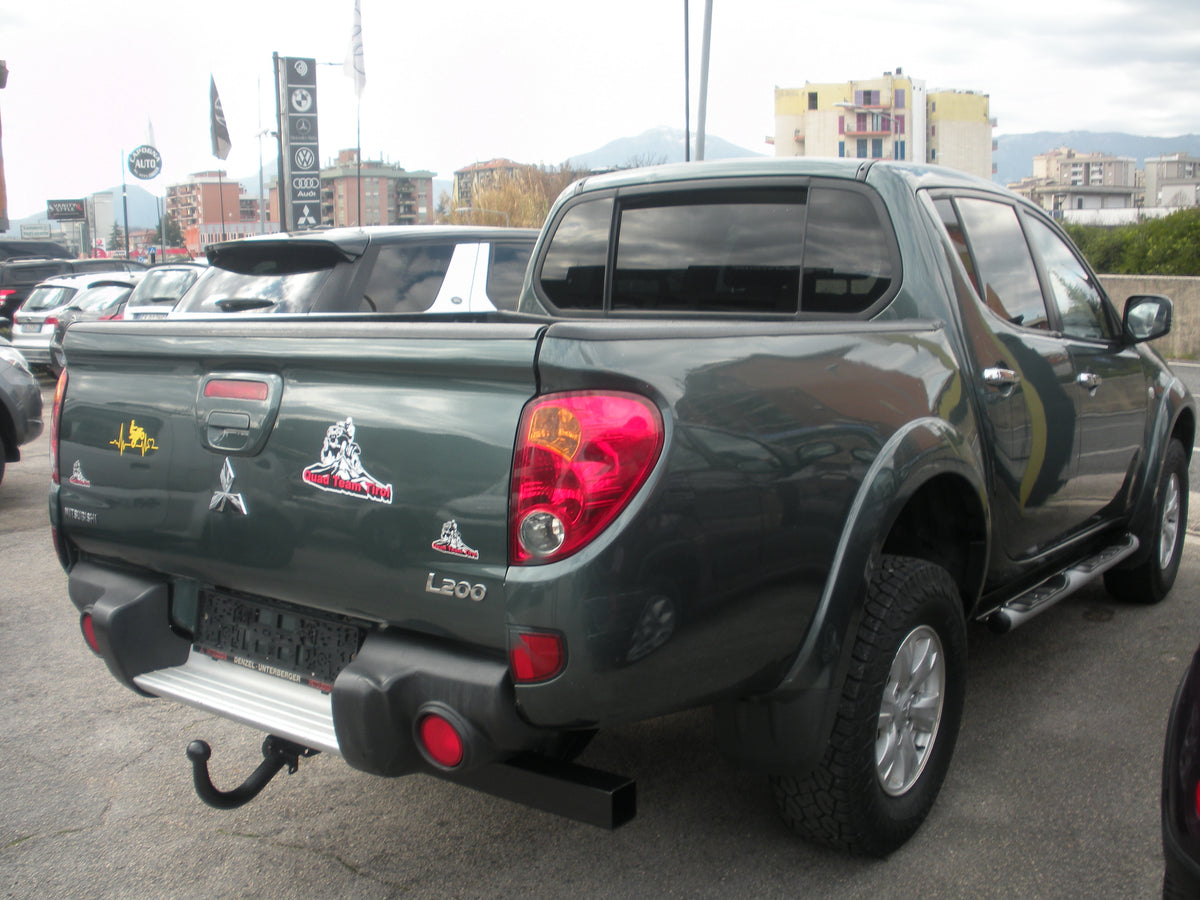 Pick-up Mitsubishi L200 Intense 2.5 DI-D 136CV Usato Frosinone – 125.000 km – 2013